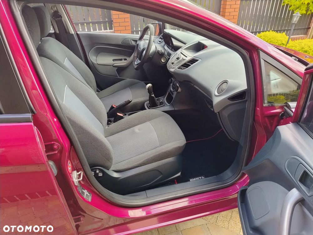 Ford Fiesta - 15