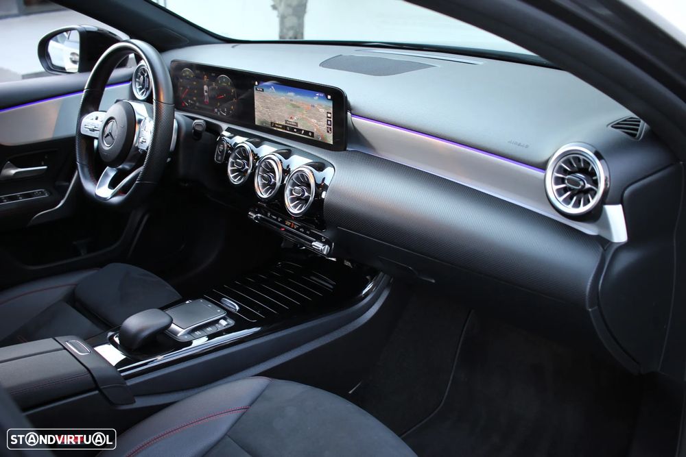 Mercedes-Benz A 200 AMG Line Aut. - 26