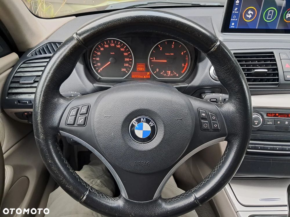 BMW Seria 1 - 21