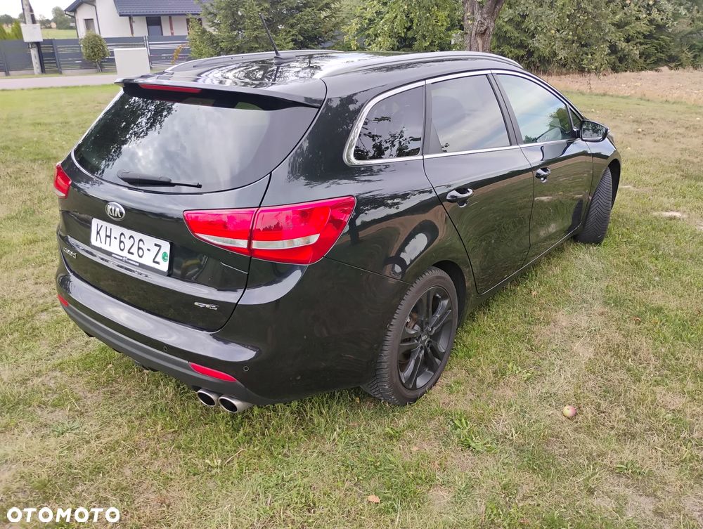 Kia Ceed 1.6 CRDi 136 ISG GT Line - 4