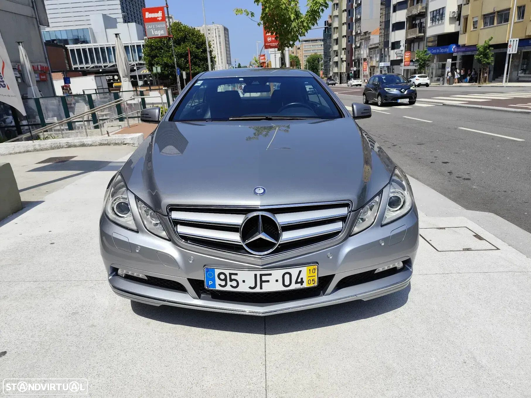 Mercedes-Benz E 350 CDi Avantgarde BlueEfficiency Auto - 3