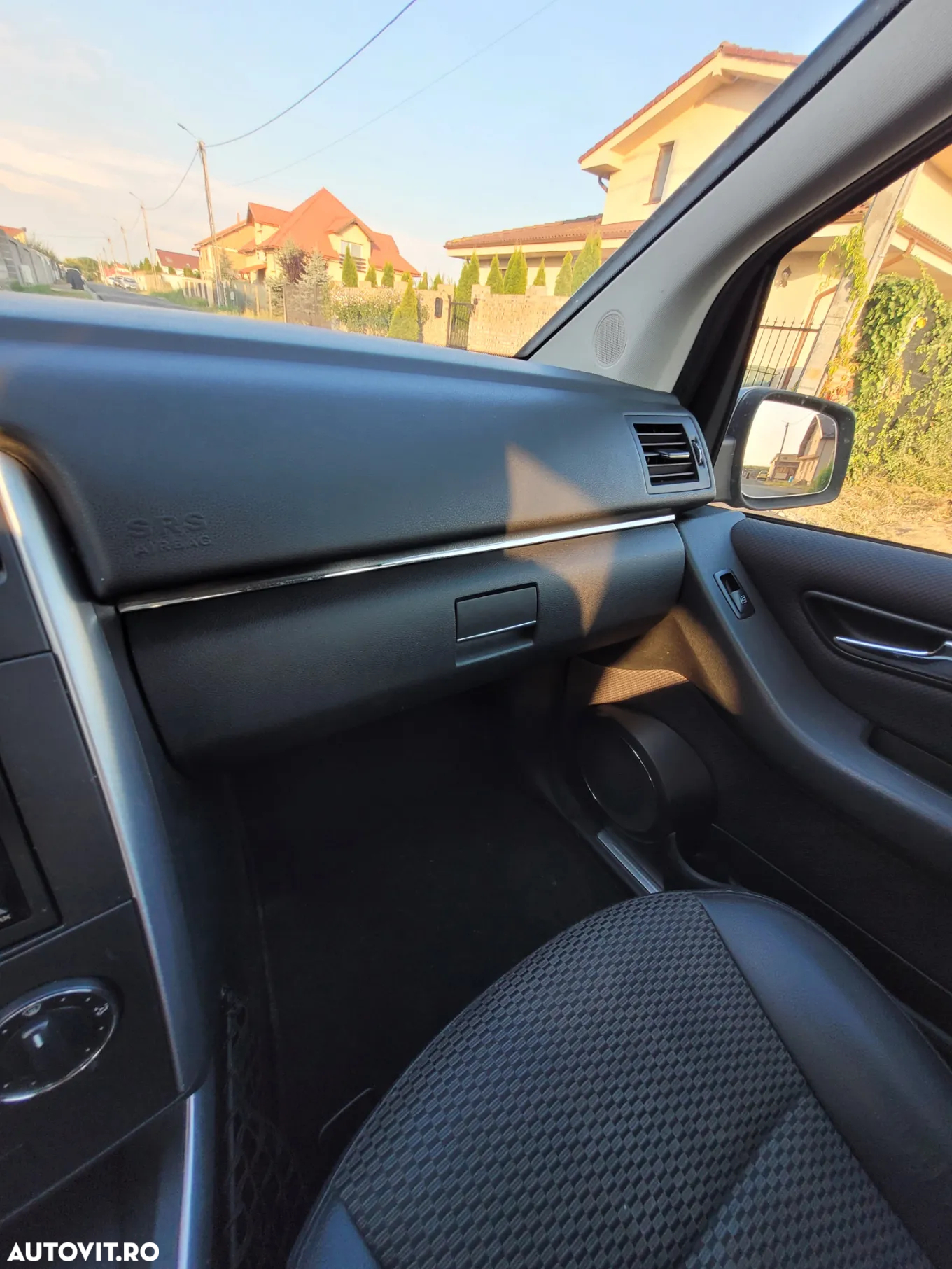 Mercedes-Benz B - 7