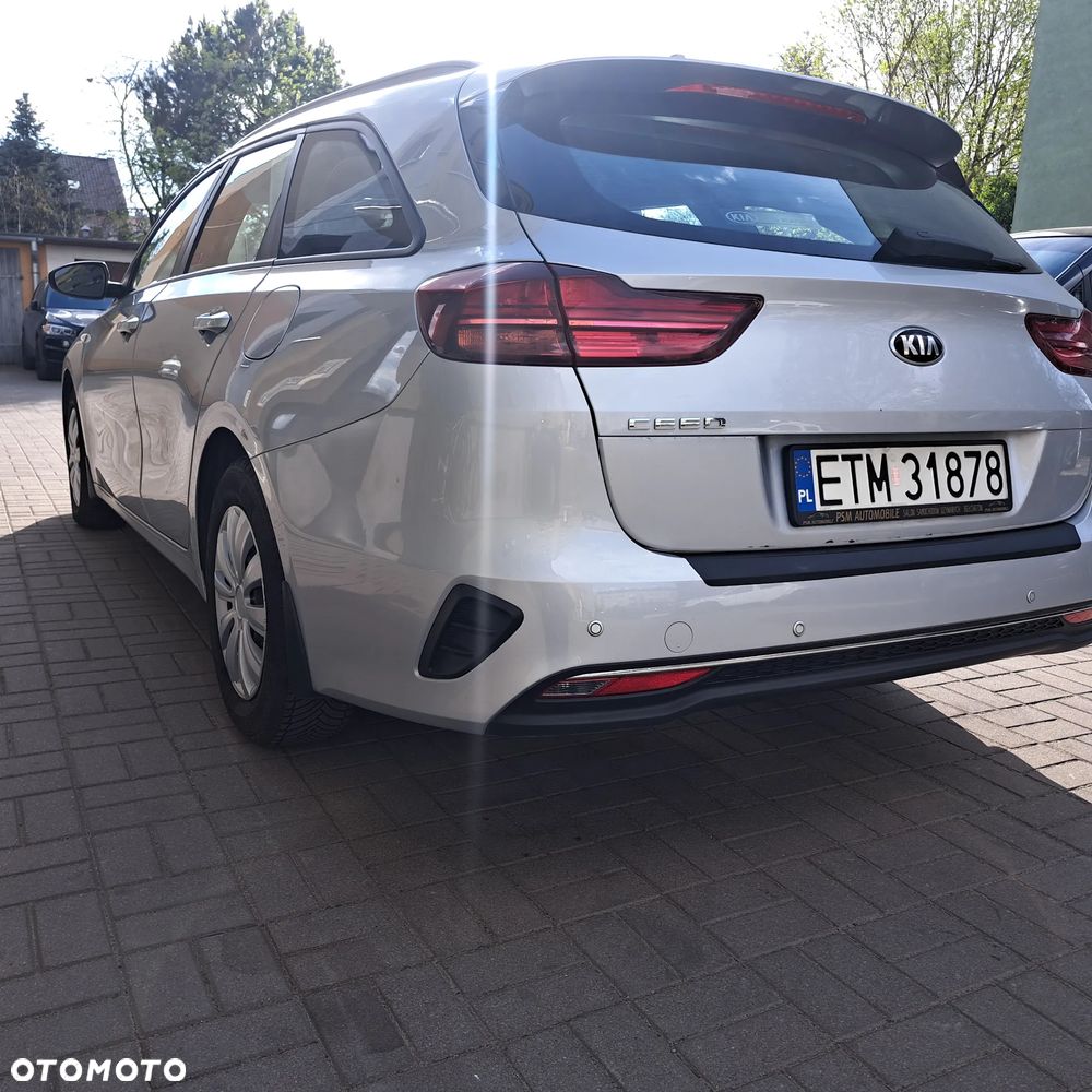 Kia Ceed 1.6 CRDi SCR M - 15