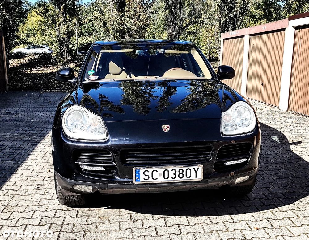 Porsche Cayenne - 3
