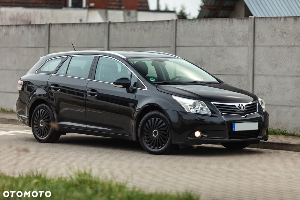 Toyota Avensis 1.8 Comfort - 9