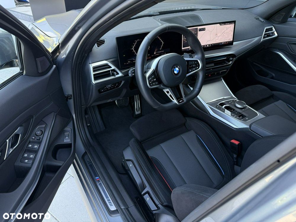 BMW Seria 3 330i xDrive M Sport sport - 12