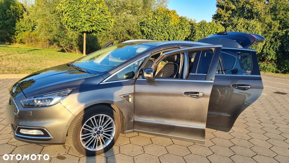 Ford S-Max - 13