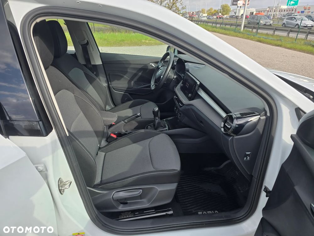 Skoda Fabia 1.0 Ambition - 9