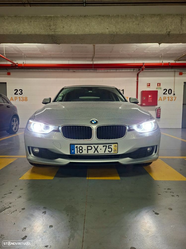 BMW 320 d Auto Line Sport - 18