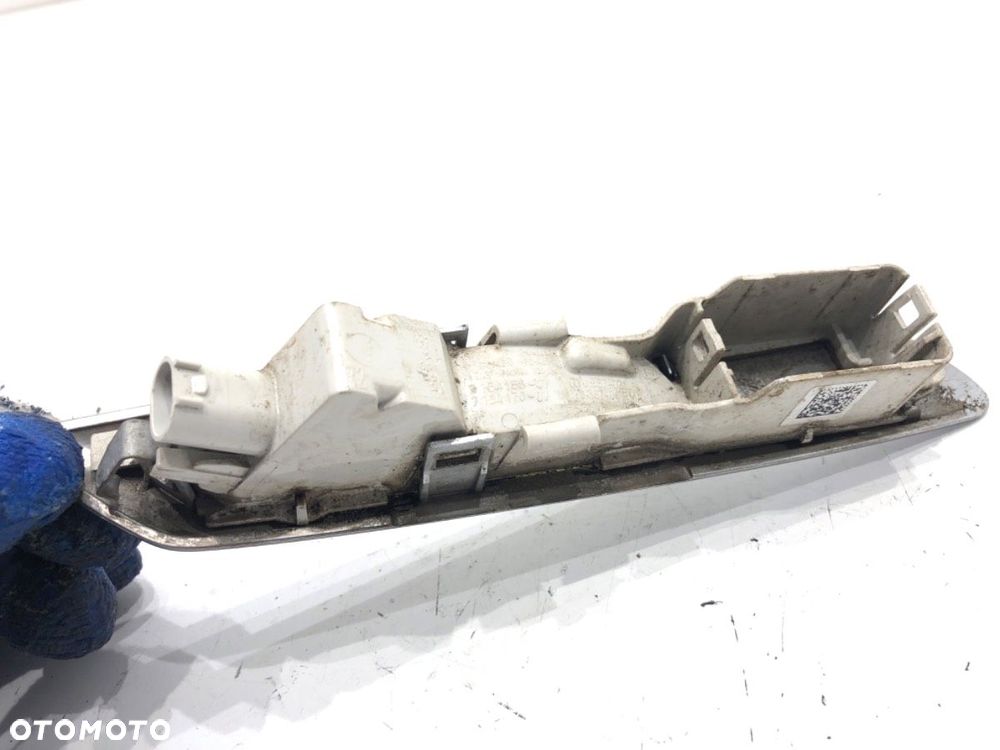 KIERUNKOWSKAZ PRAWY PRZÓD - 60.00 PLN - BMW 5 Touring (F11) 2009 - 2017 520 d 135 kW [184 KM] olej - 3