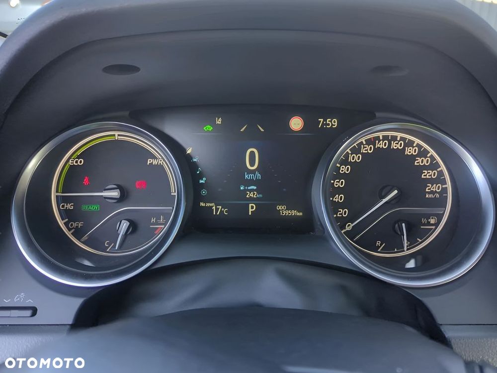 Toyota Camry - 9