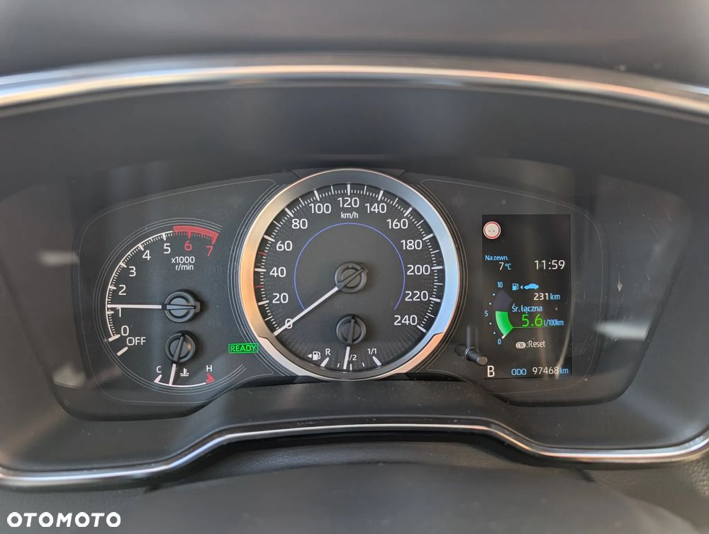 Toyota Corolla 1.8 Hybrid Comfort - 25