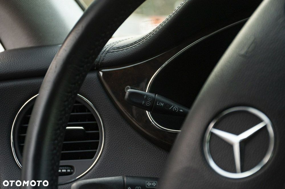 Mercedes-Benz CLS 500 7G-TRONIC - 37