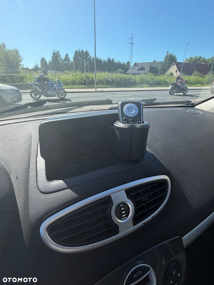 Renault Clio 1.2 16V Business - 22
