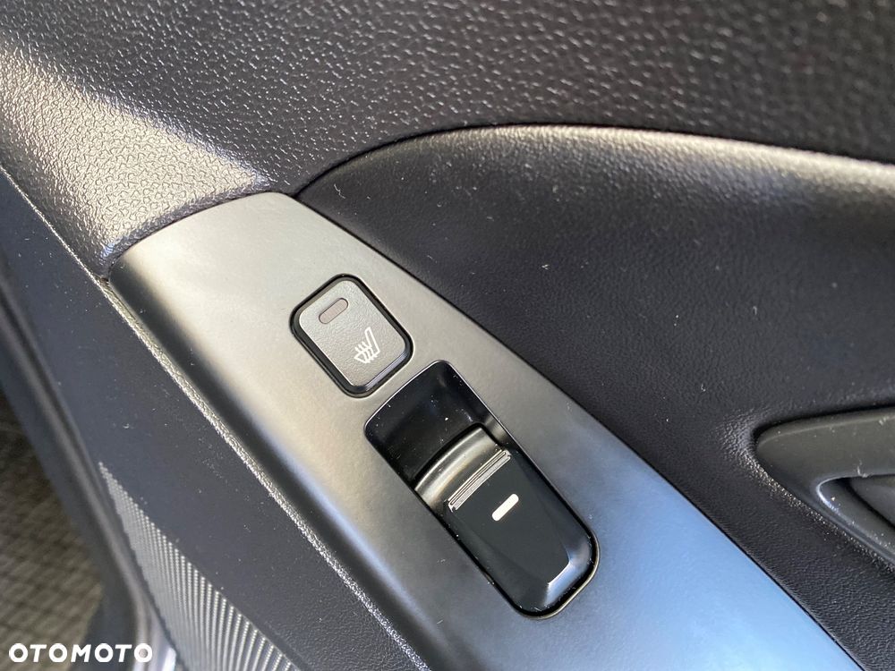 Hyundai ix35 1.6 GDI Premium 2WD - 17