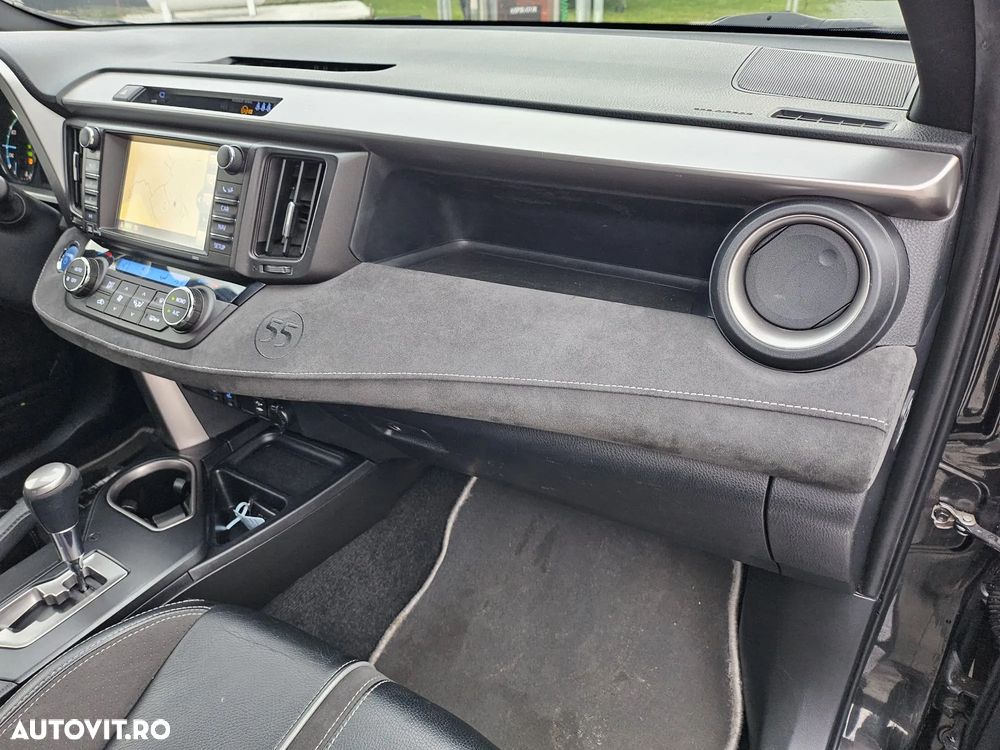 TOYOTA RAV4 2017 — imagine 13