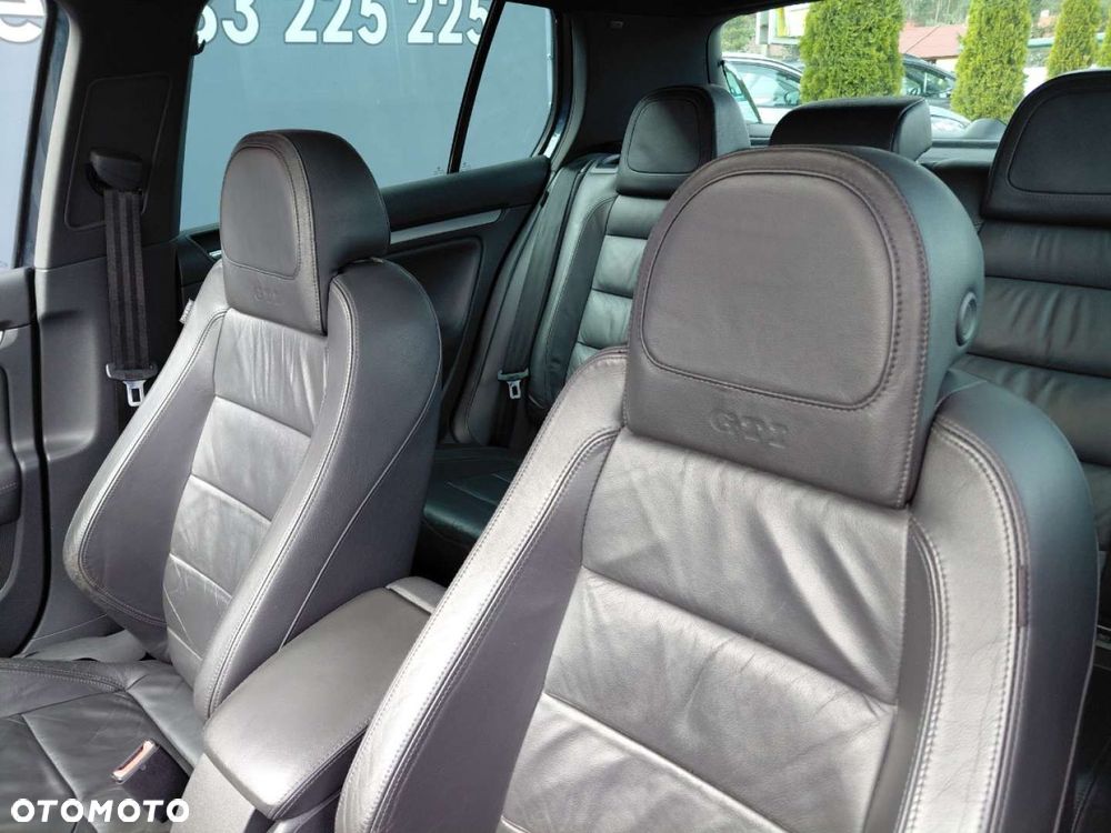 Volkswagen Golf - 13