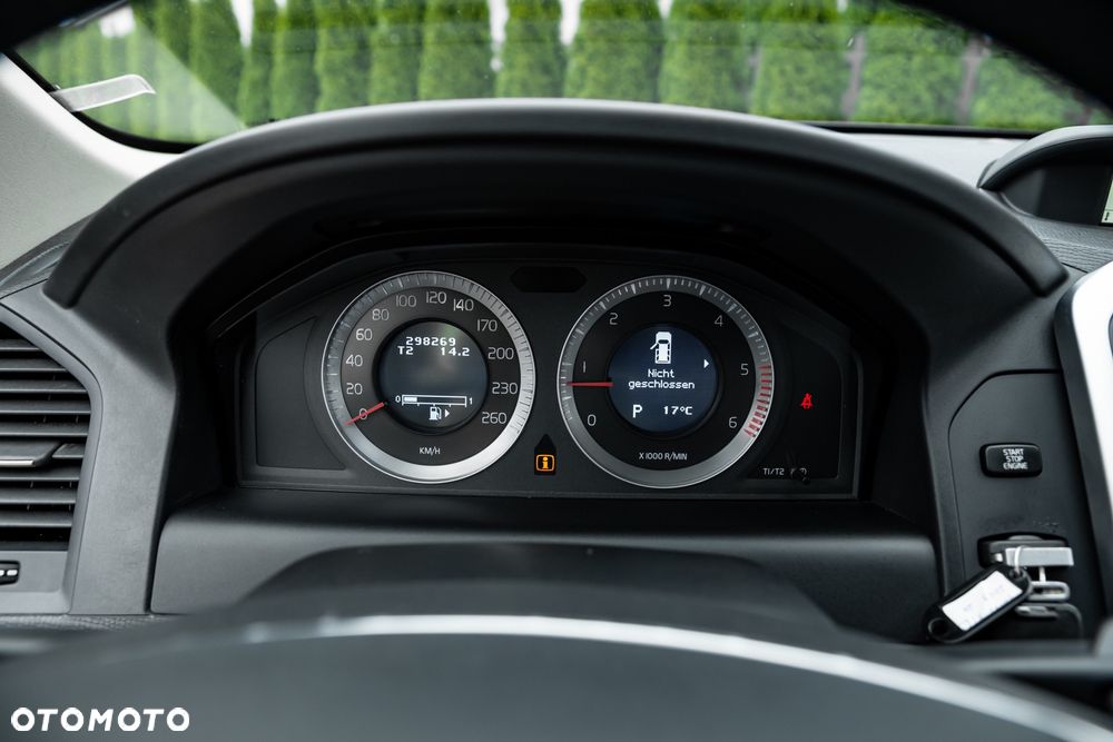 Volvo XC 60 2.4D AWD - 29