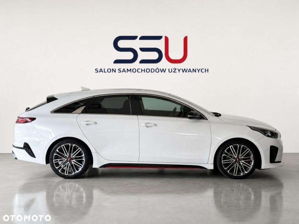 Kia ProCeed - 12