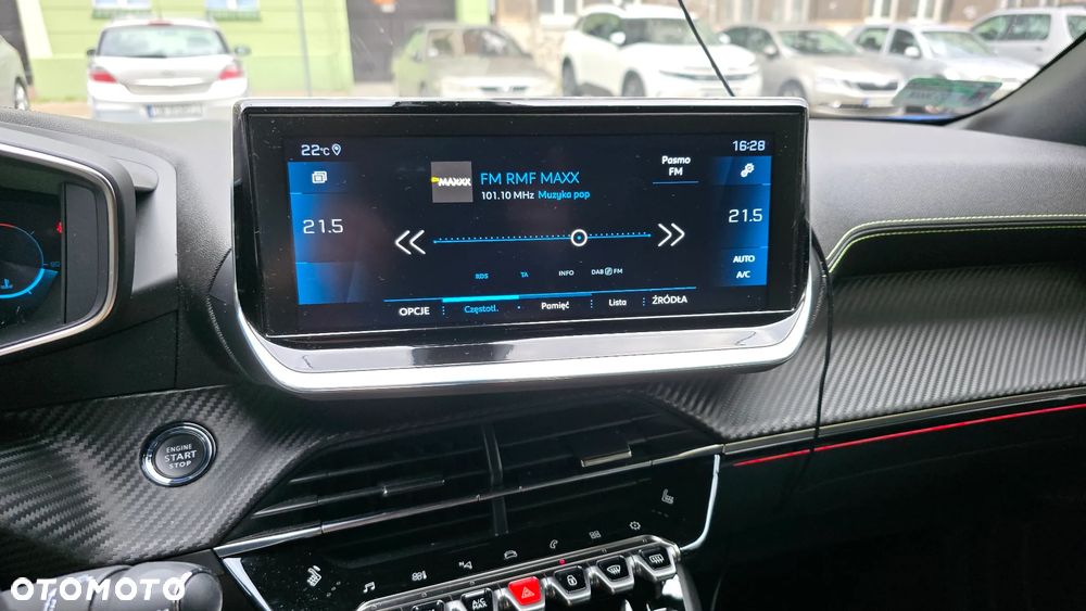 Peugeot 2008 1.2 PureTech GT Line S&S - 26