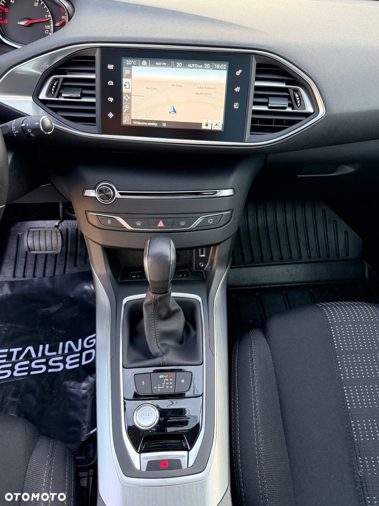 Peugeot 308 BlueHDi FAP 150 EAT6 Stop & Start Allure - 32