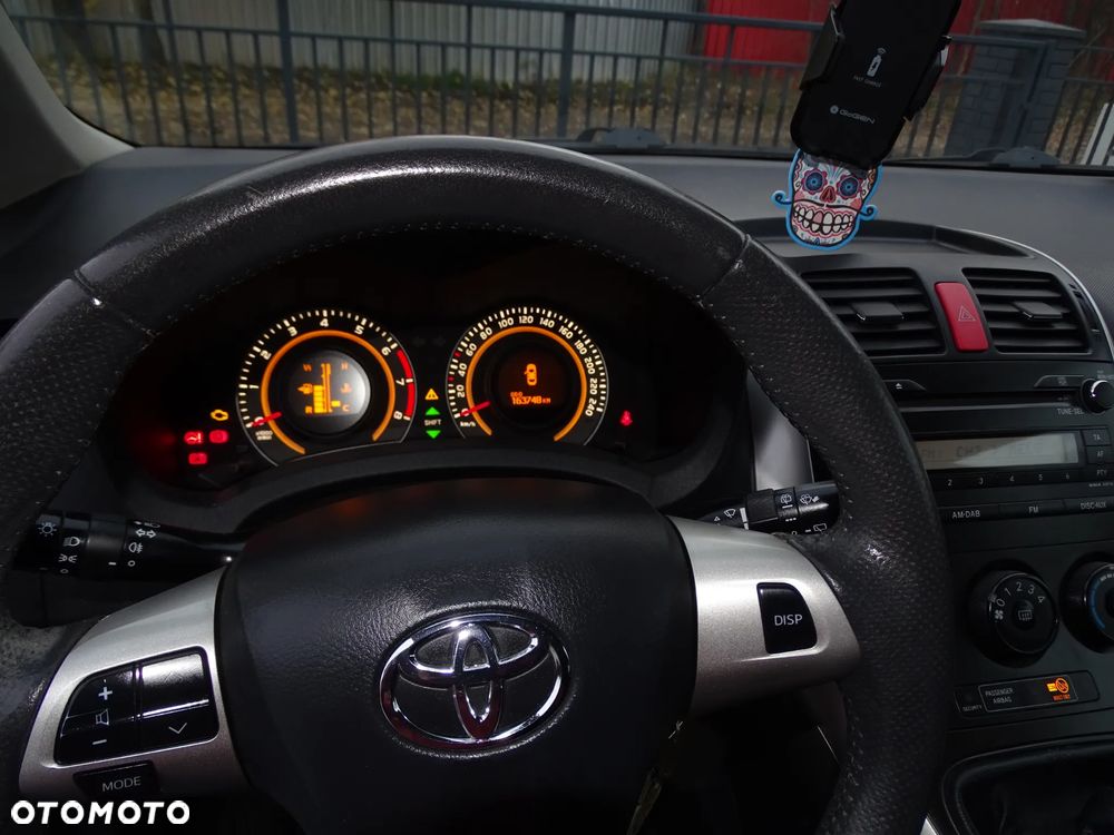 Toyota Auris - 10