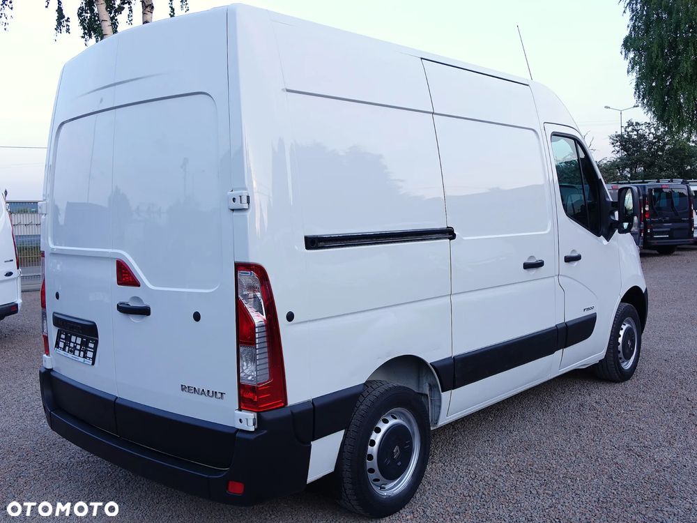 Renault Master 2.3 125KM 3-osobowy bardzo ładny - 20