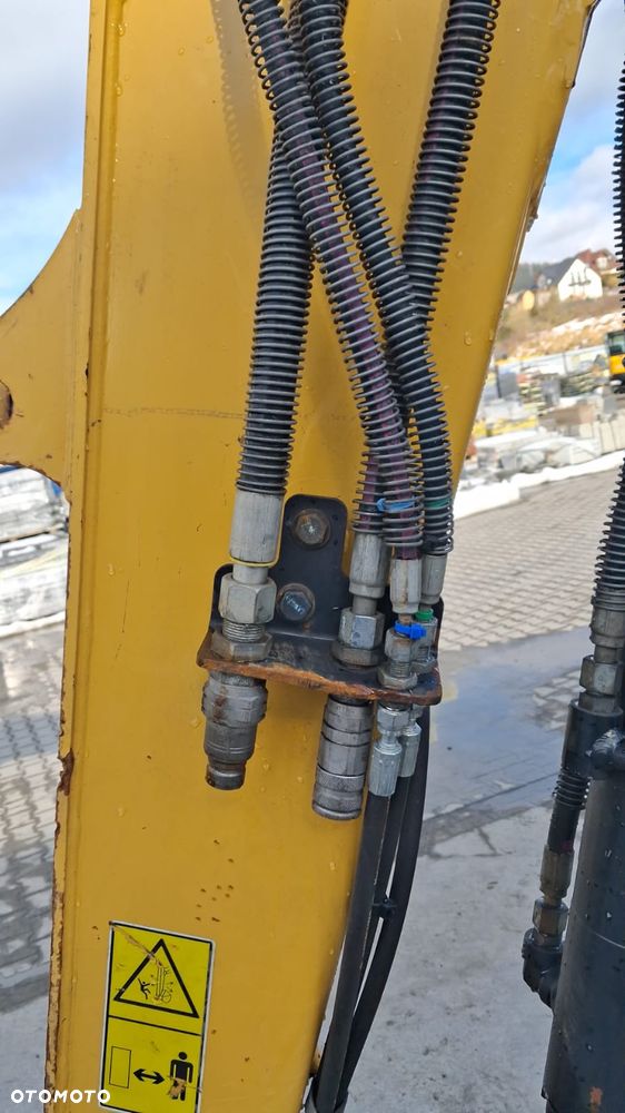 Caterpillar 305 - 11