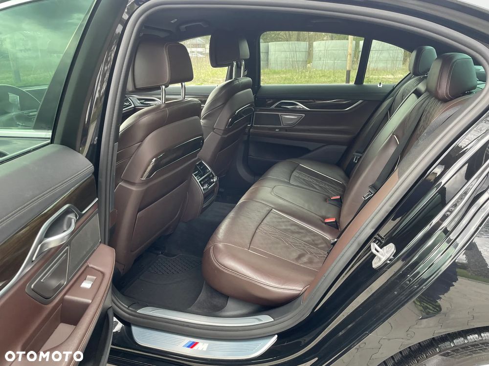 BMW Seria 7 740d xDrive - 18