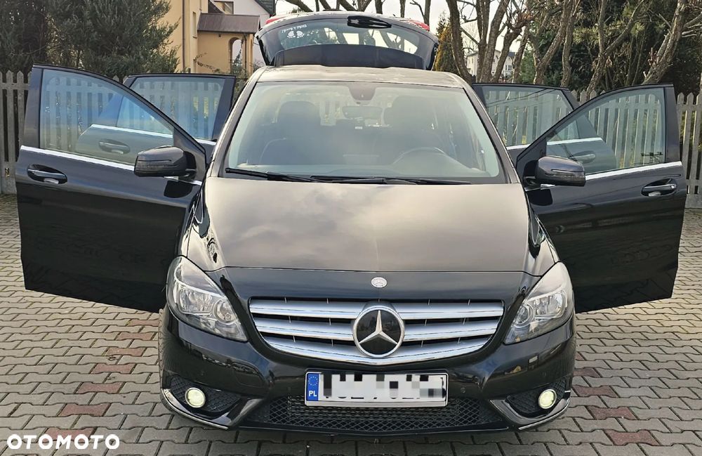 Mercedes-Benz Klasa B 180 d BlueEFFICIENCY Edition Style - 13