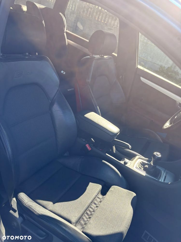 Audi A4 Avant 1.8 T quattro - 12