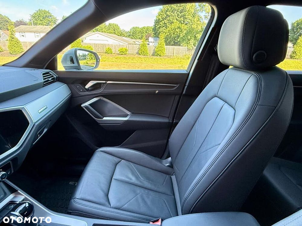 Audi Q3 - 21