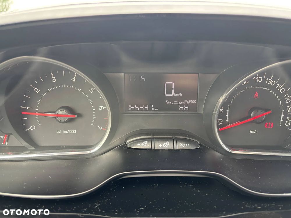 Peugeot 208 1.4 VTi Active - 13