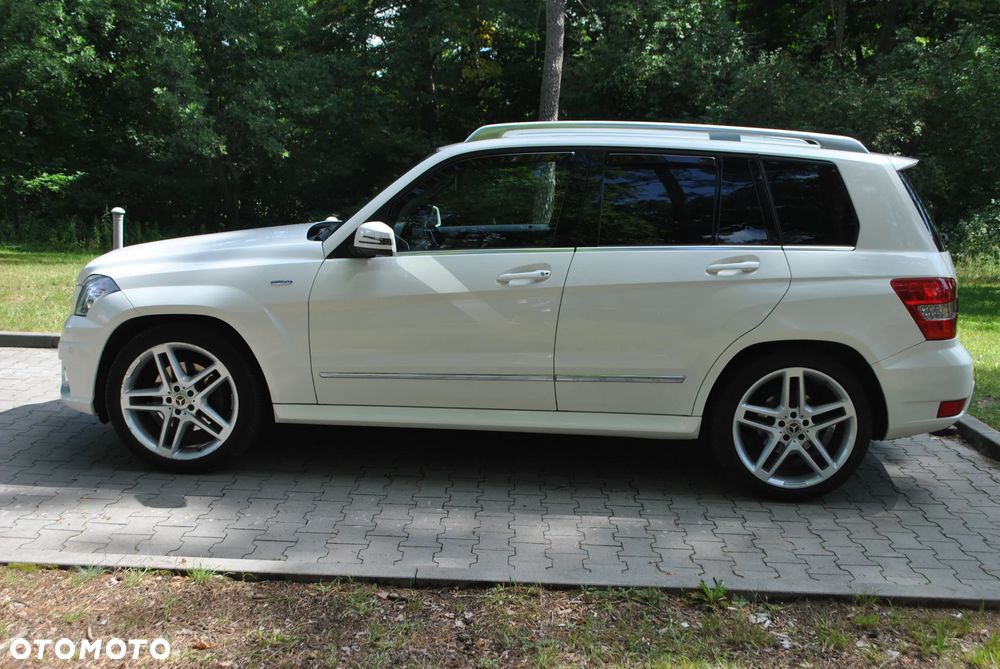 Mercedes-Benz GLK 220 CDI DPF 4Matic BlueEFFICIENCY 7G-TRONIC - 7