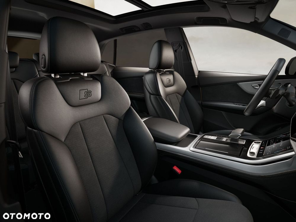 Audi SQ8 - 8