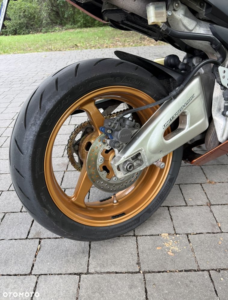Honda CBR - 15