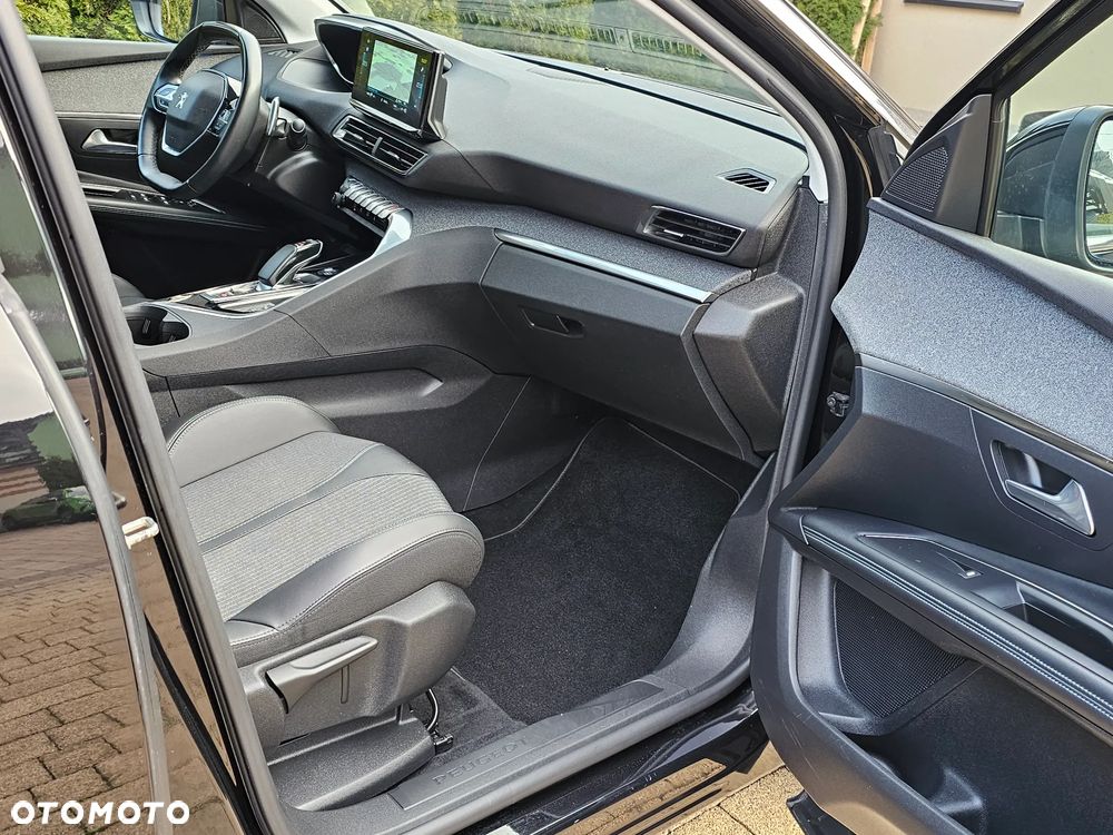 Peugeot 3008 225 e-EAT8 Allure Pack - 22