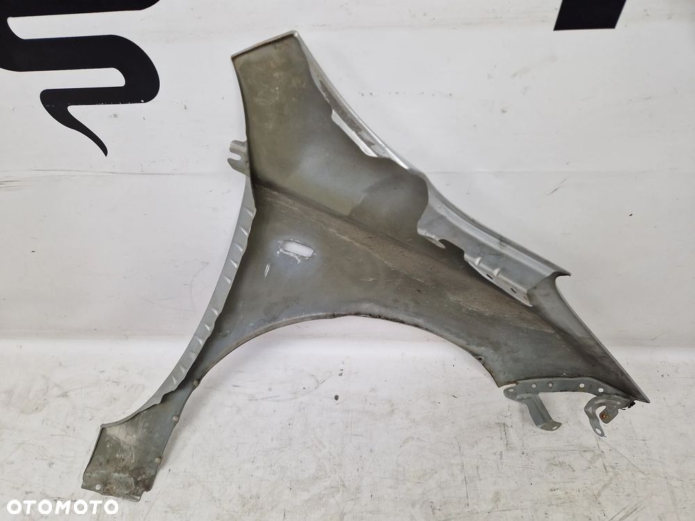 Błotnik lewy przód przedni Nissan Micra K12 - 7