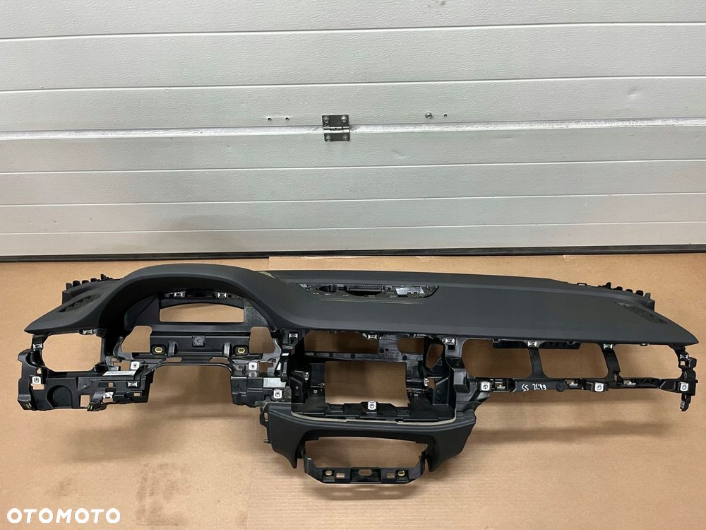 KONSOLA AUDI Q7 SQ7 4M0 HEADUP SOUL KOKPIT CZARNA DESKA ROZDZIELCZA ORYGINAL - 1