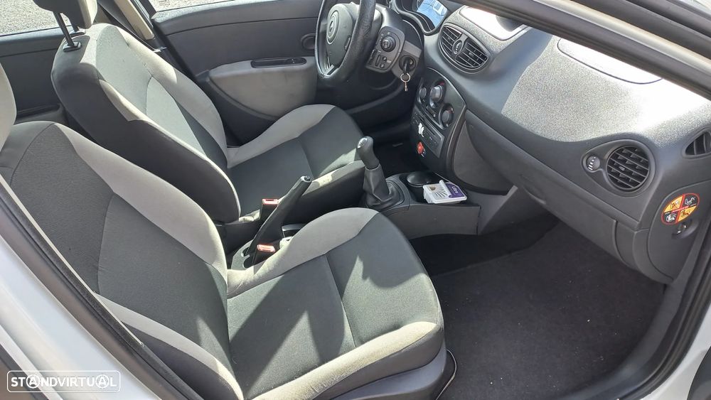 Renault Clio 1.5 dCi 75 Expression - 13