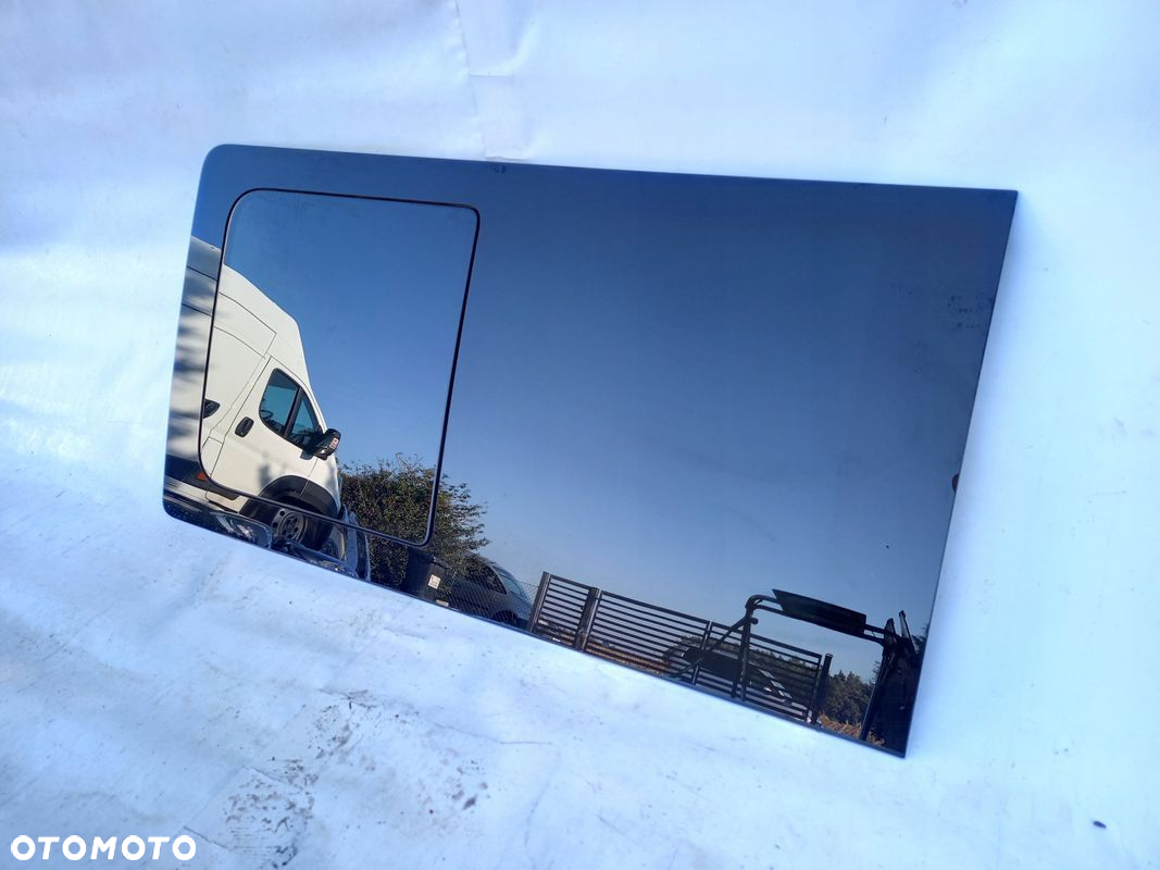 Vw T5 Multivan Caravelle szyba tylna tył drzwi przesownych rozsownych lewa - 2