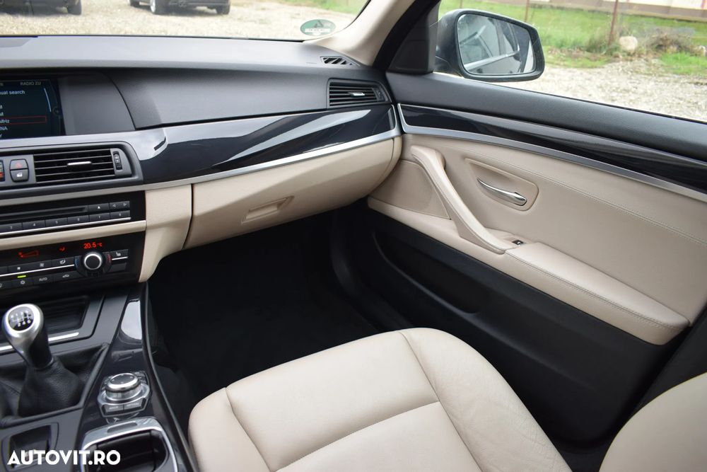 BMW Seria 5 520d - 24