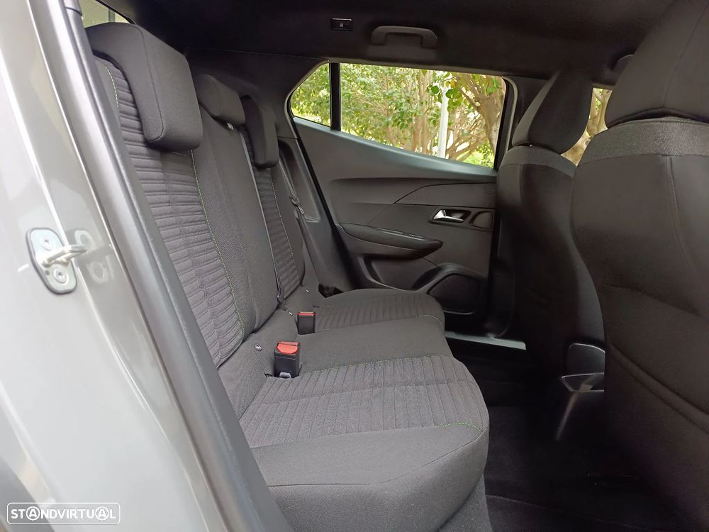 Peugeot 2008 1.2 PureTech Active Pack - 26