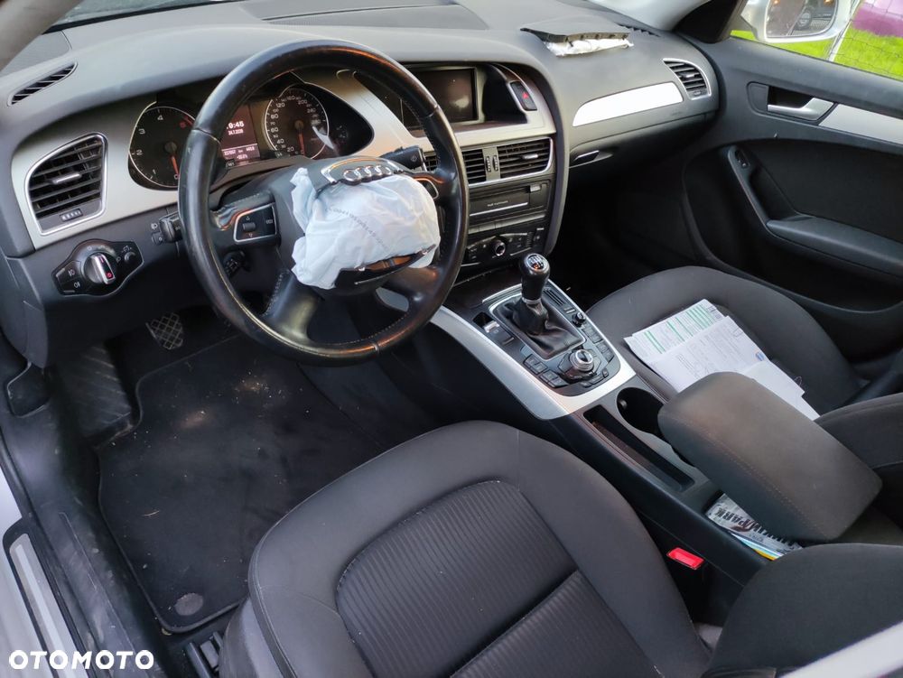 Audi A4 Limousine 2.0 TDI 112g DPF Ambiente - 25