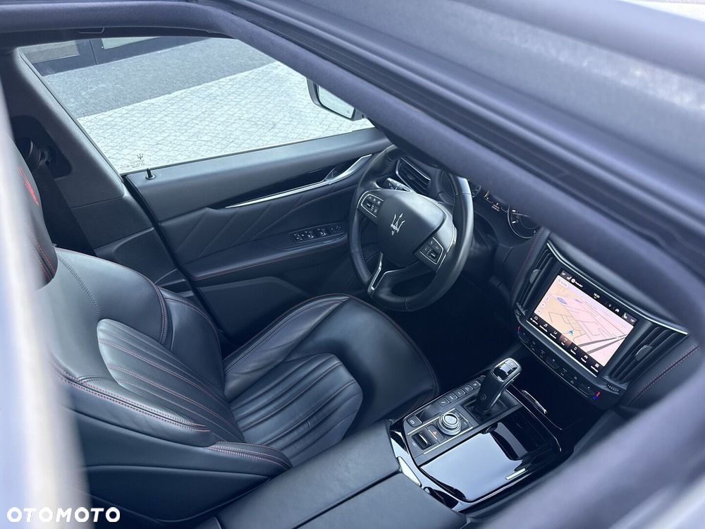 Maserati Levante - 15