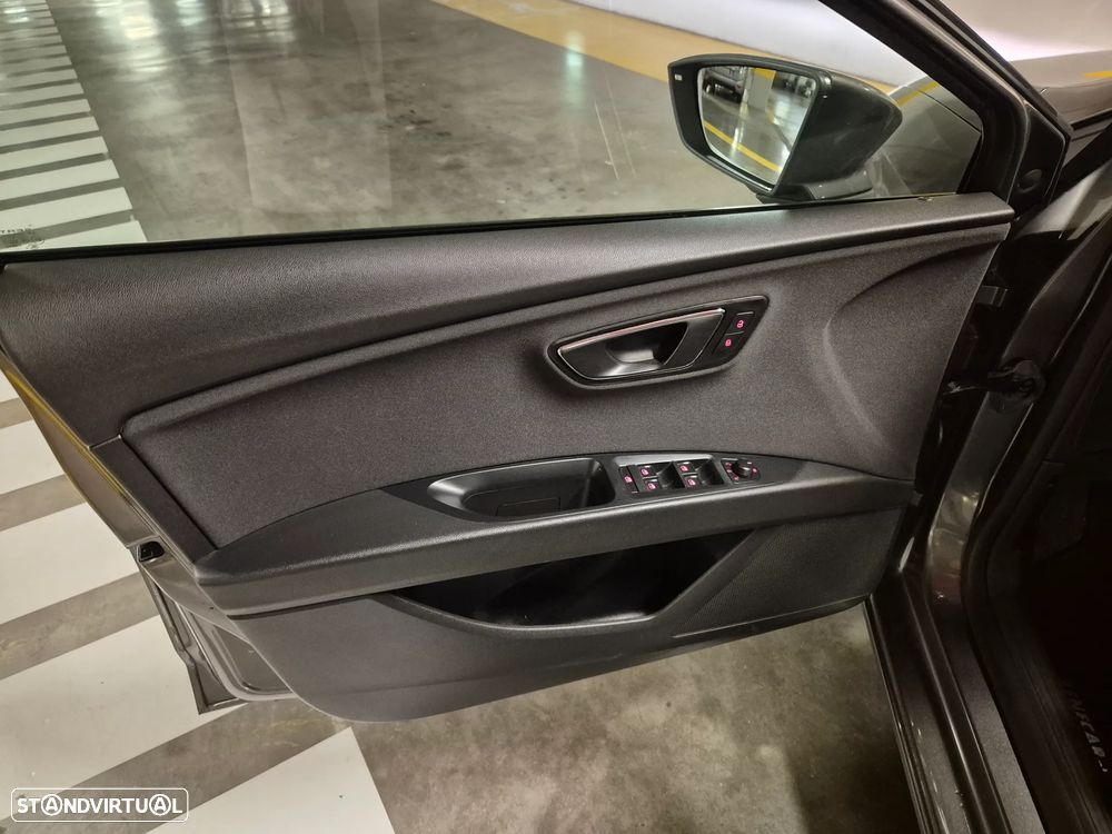 SEAT Leon ST 1.6 TDI Style Ecomotive - 24