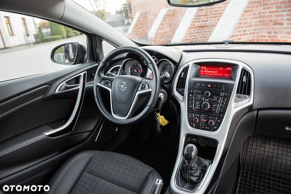 Opel Astra 2.0 CDTI ecoFLEX Start/Stop - 26