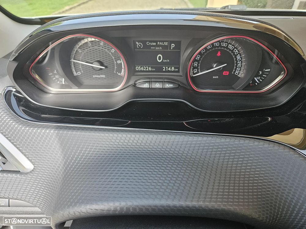 Peugeot 2008 1.2 PureTech GT Line EAT6 - 12