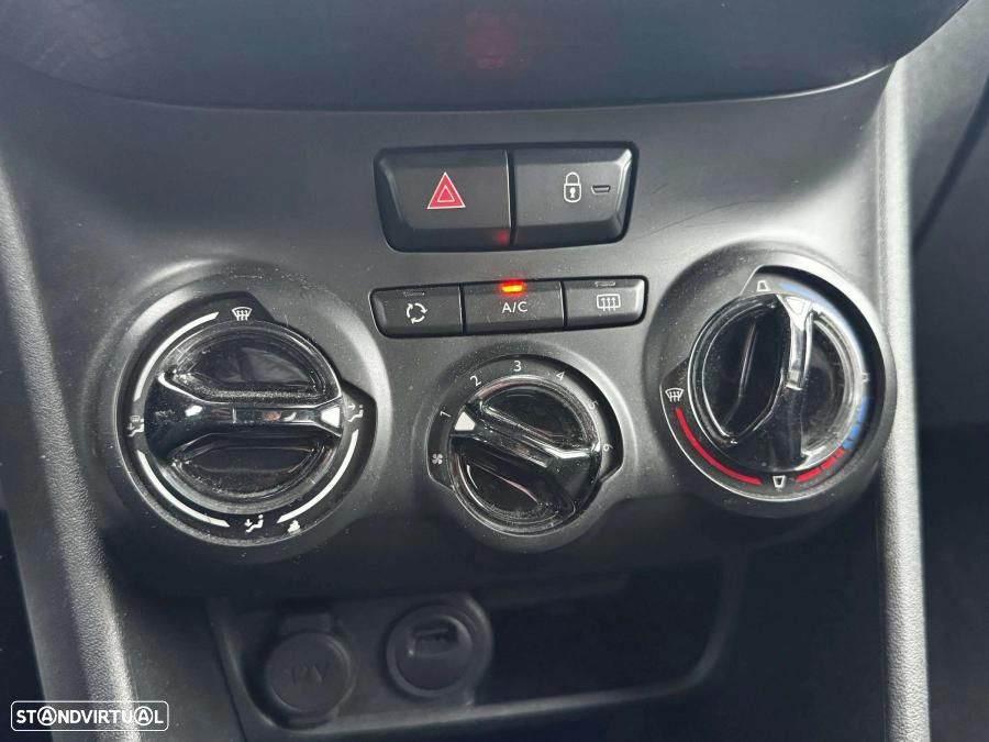 Peugeot 2008 1.2 PureTech Style - 17