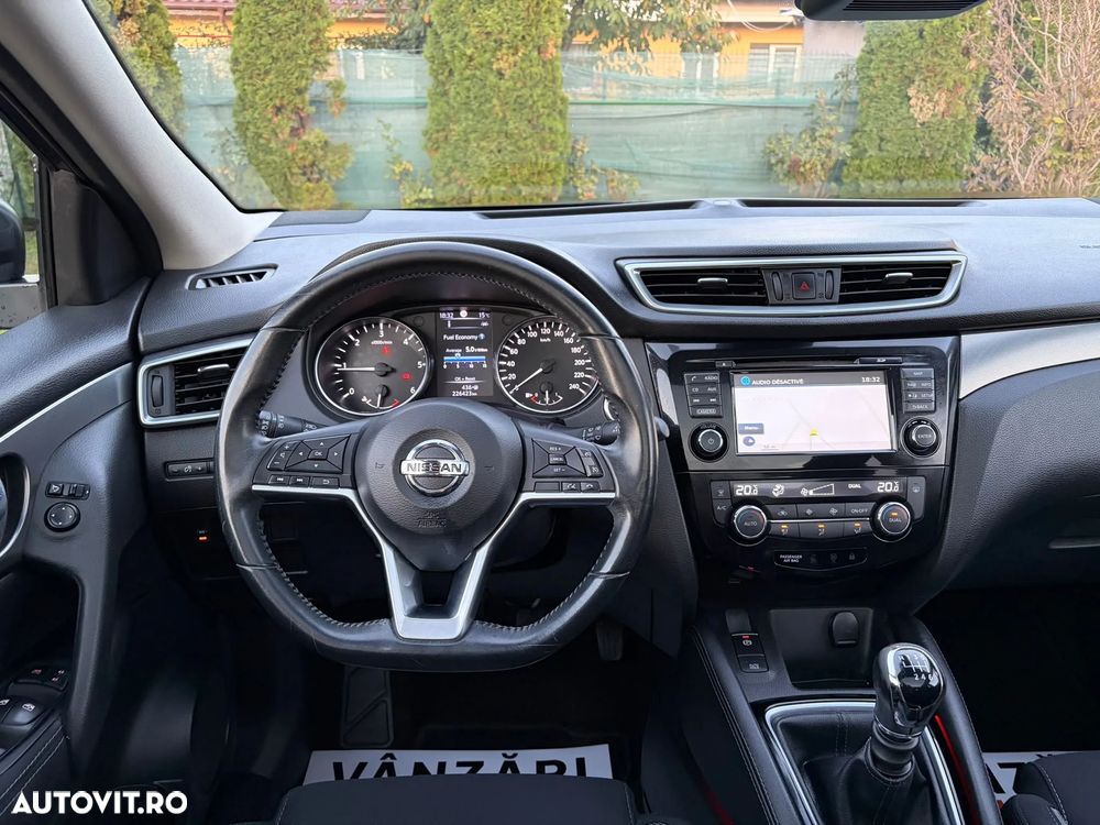 Nissan Qashqai 1.5 DCI Start/Stop N-Connecta - 10